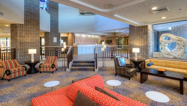 Radisson Hotel Phoenix North - 2