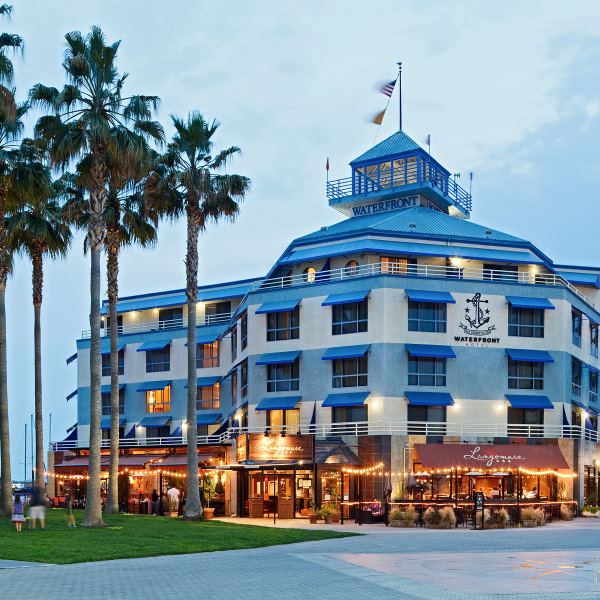 Waterfront Hotel - 1