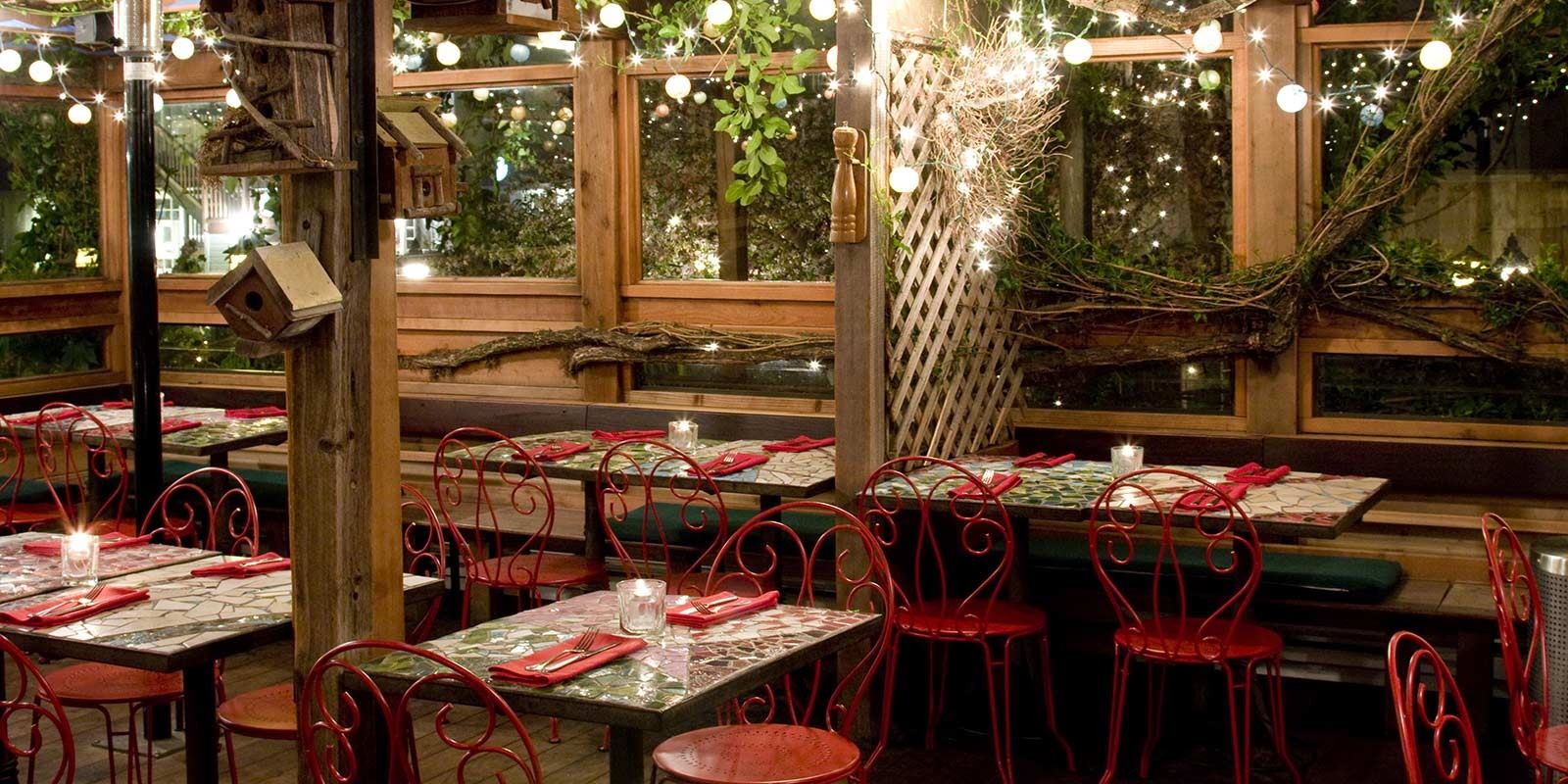 Robin's Restaurant  And Garden - 2