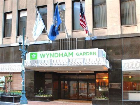 Wyndham Garden Baronne Plaza - 1