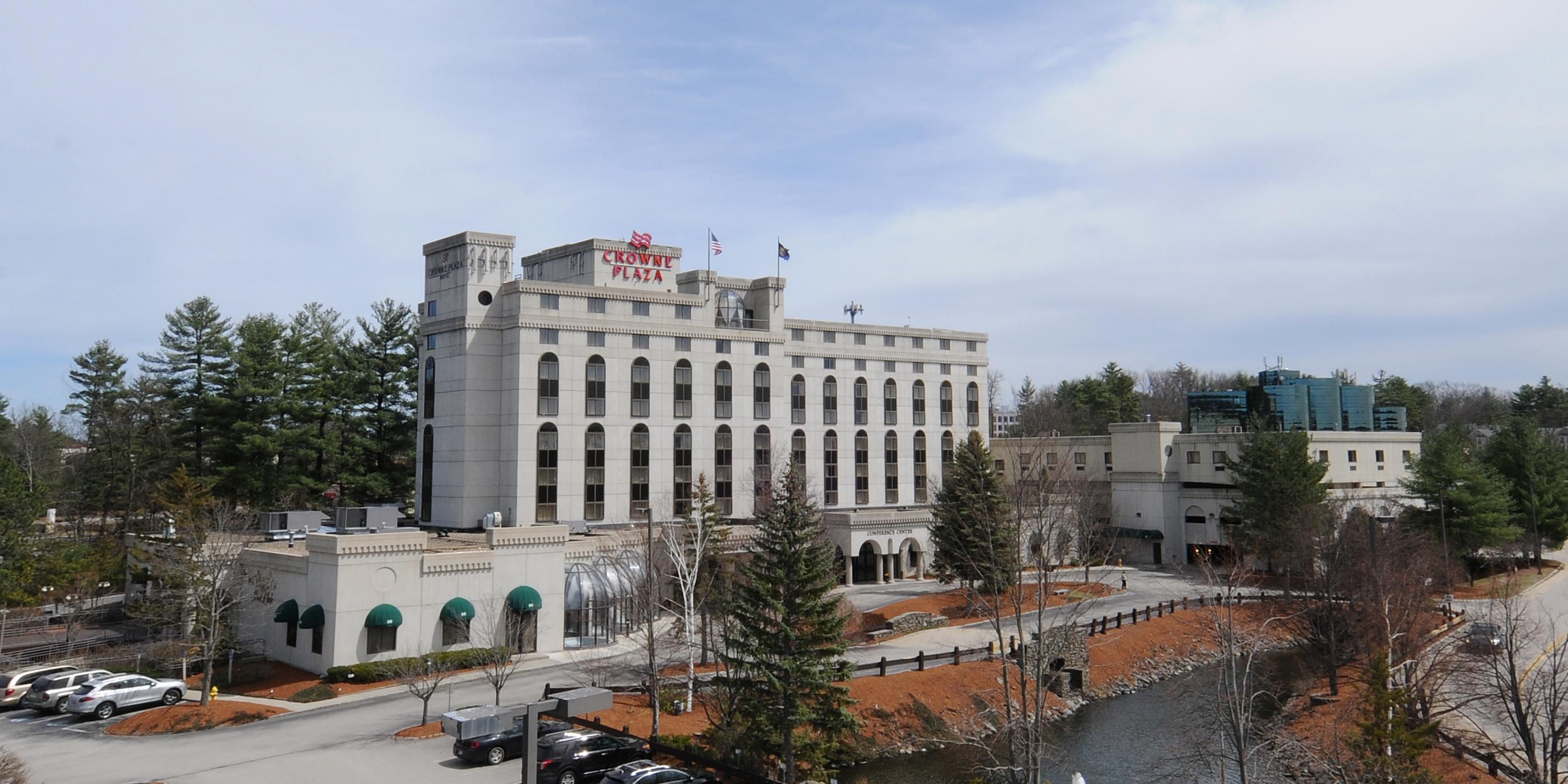 Crowne Plaza Hotel - 2