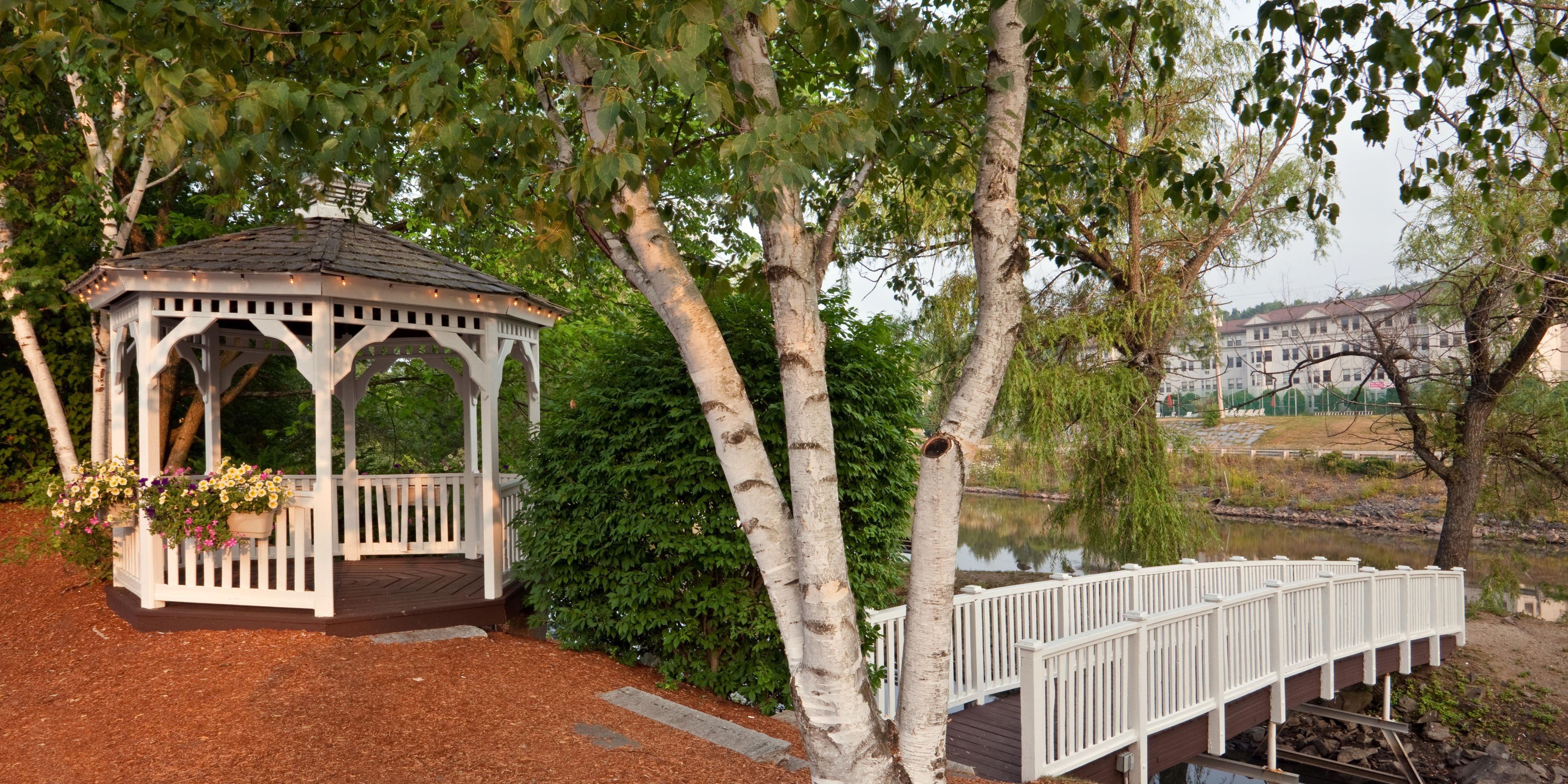 Crowne Plaza Hotel - 4