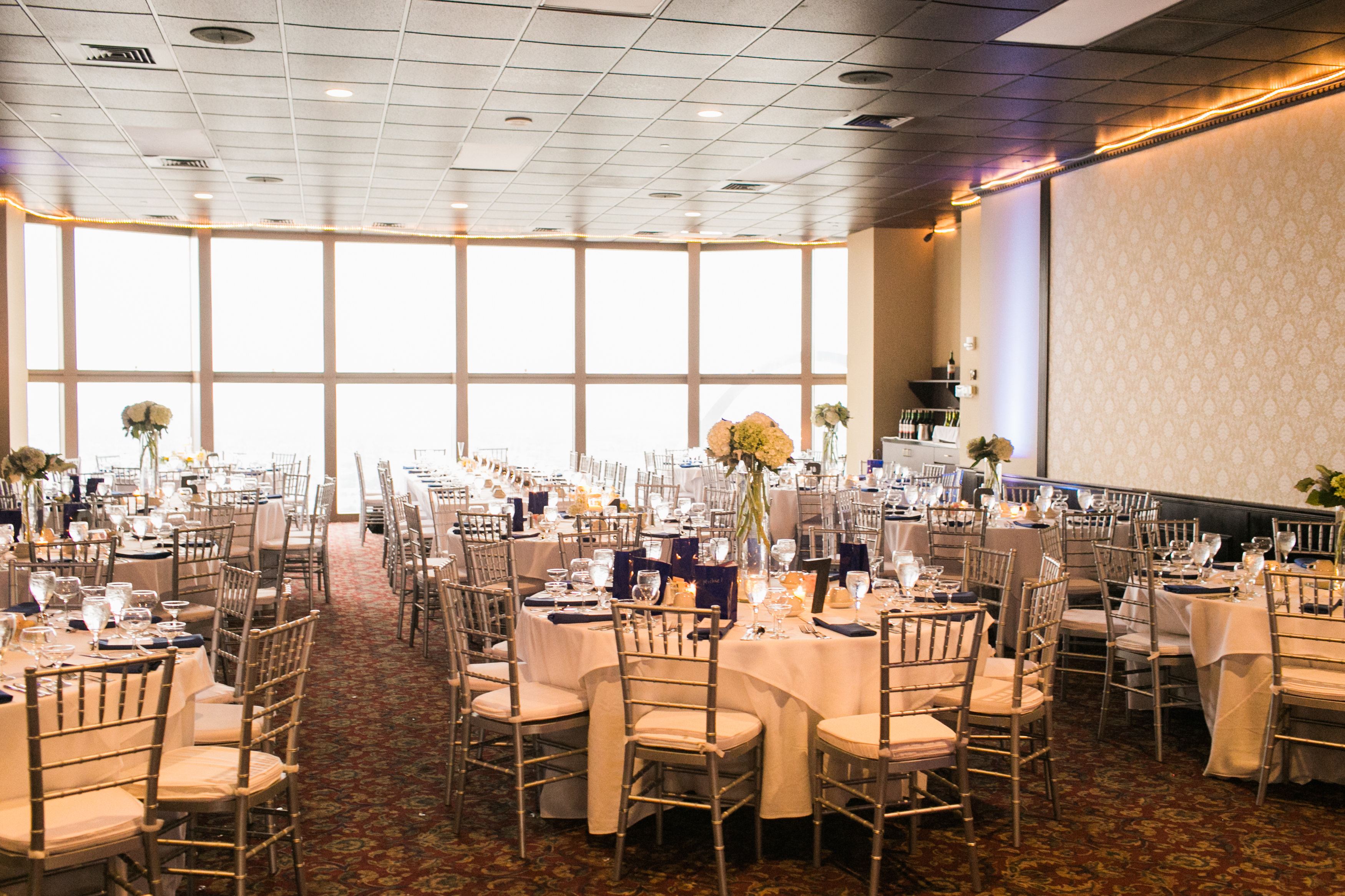 Kemoll's Top Of The Met - 3