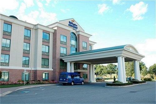 Holiday Inn Express Hotel And Suites Warwick Providence Airport - 2