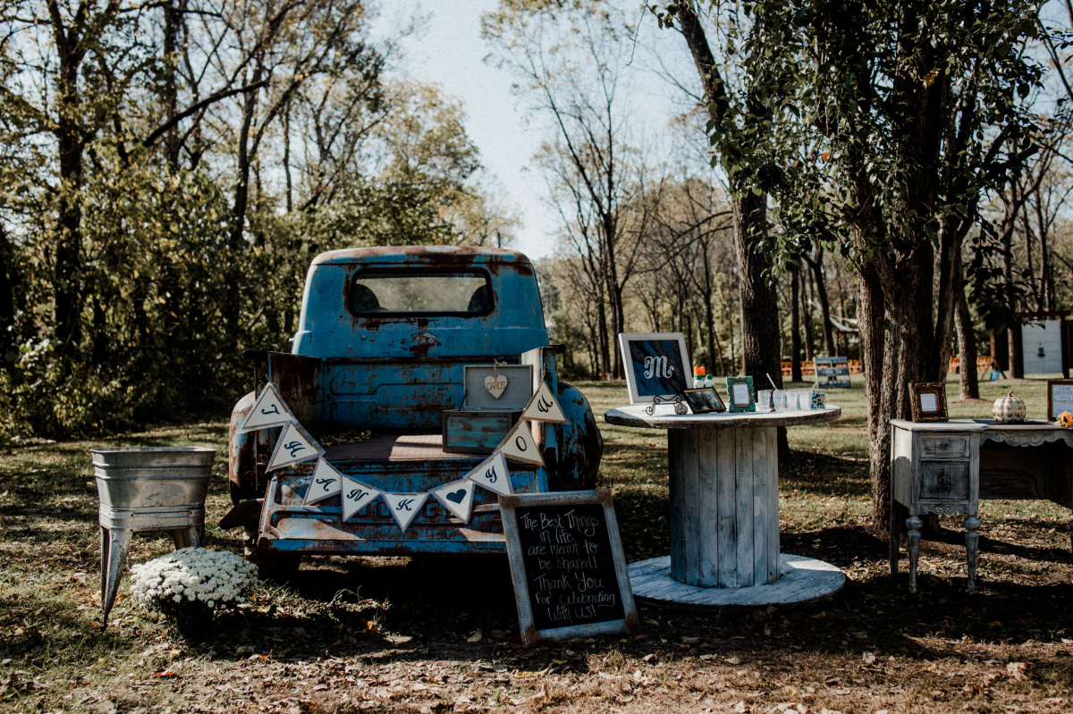 Lost Hill Lake Events, St. Clair, Missouri, Wedding Venue