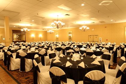 Orlando's Event Center Maryland Heights - 4