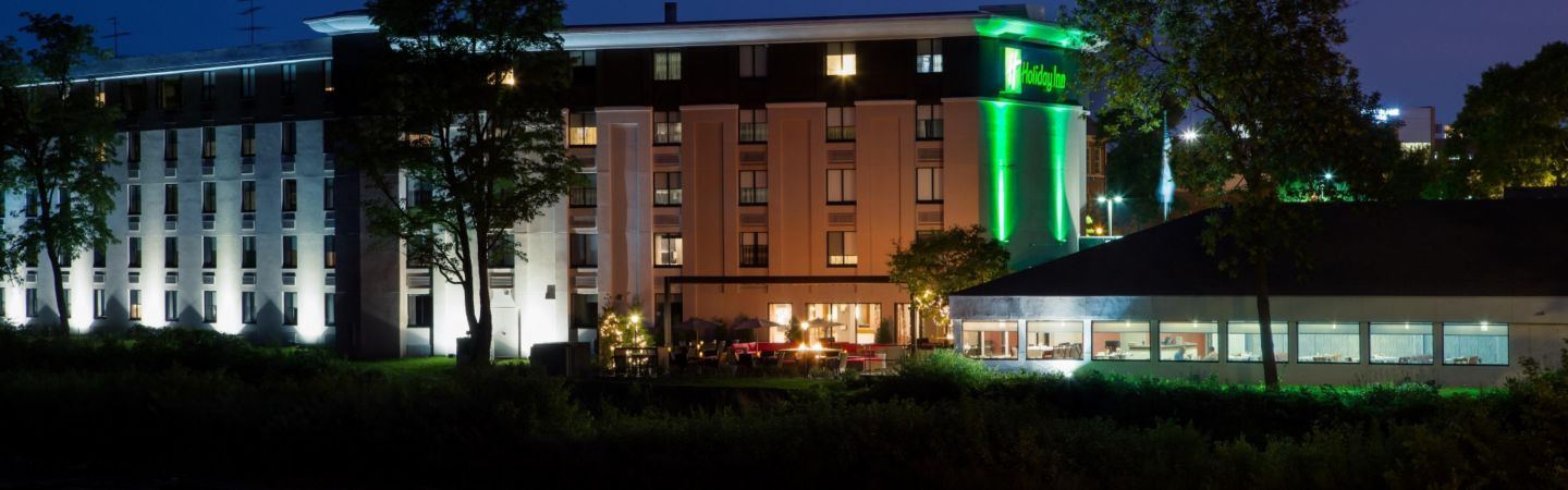 Holiday Inn Milwaukee Riverfront - 1