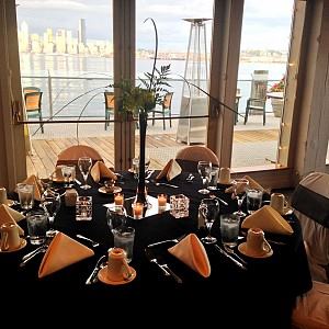 Salty's At Alki Beach - 5