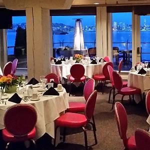 Salty's At Alki Beach - 3