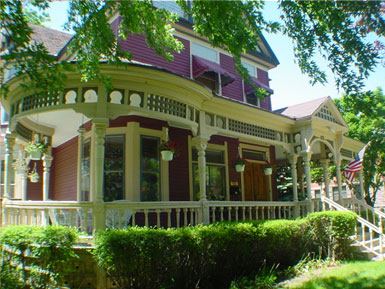 Victorian Bed and Breakfast - 4