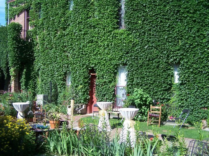 Lucile's Old Market - 3