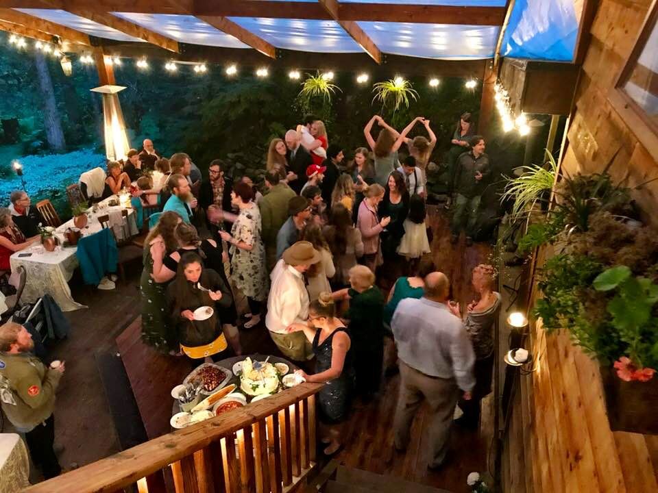 Raven Glacier Lodge - 6