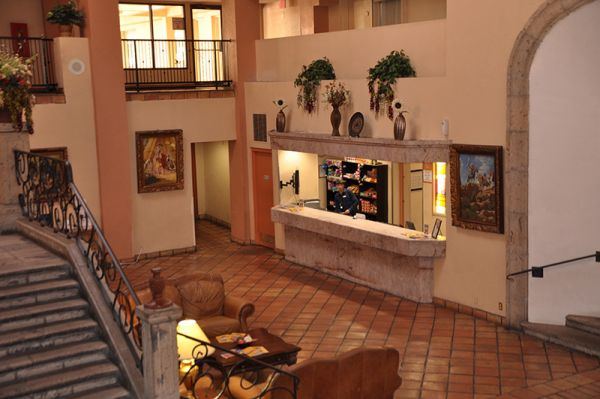 Barcelona Suites - 4