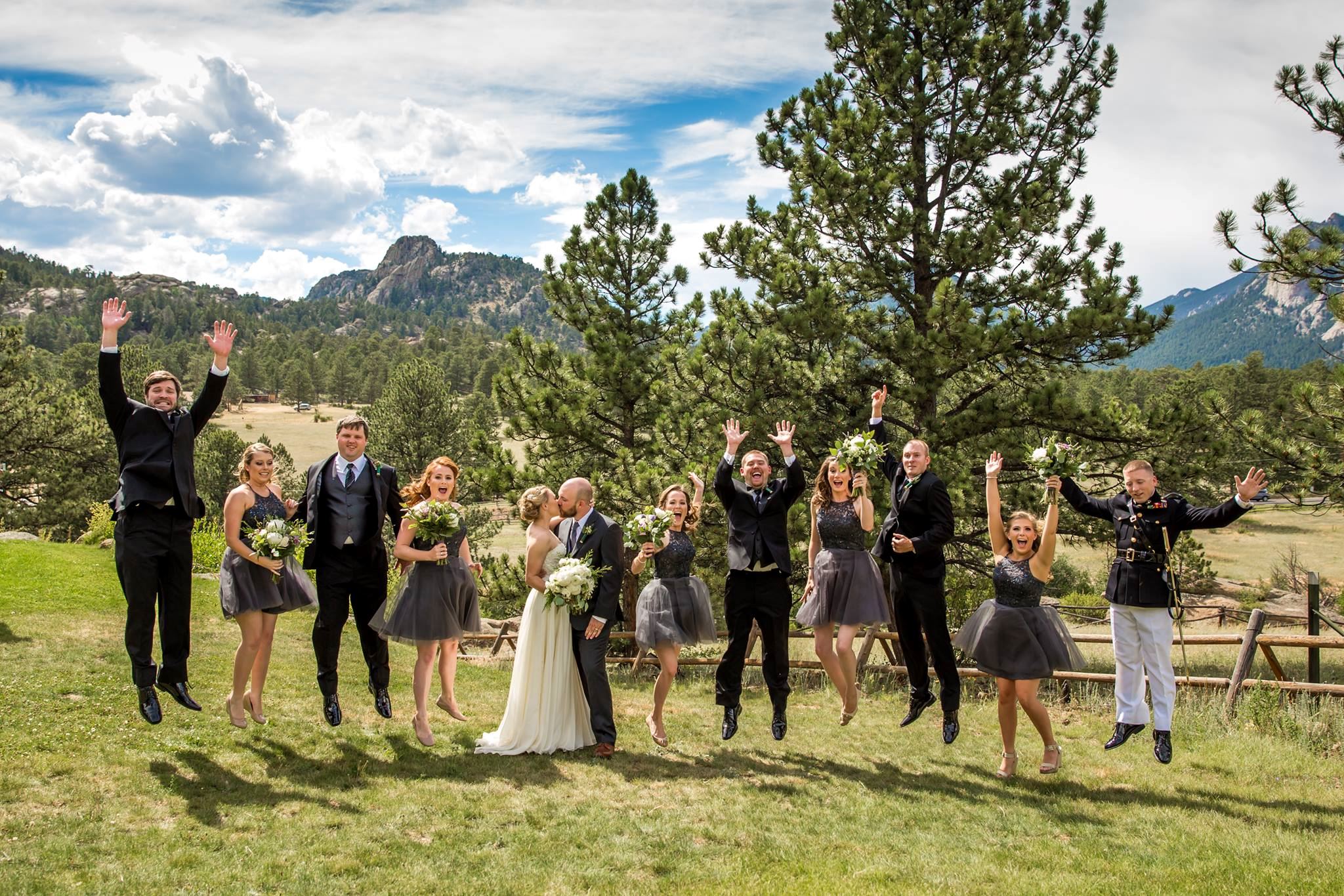 Twin Owls Steakhouse at The Black Canyon Inn - 7