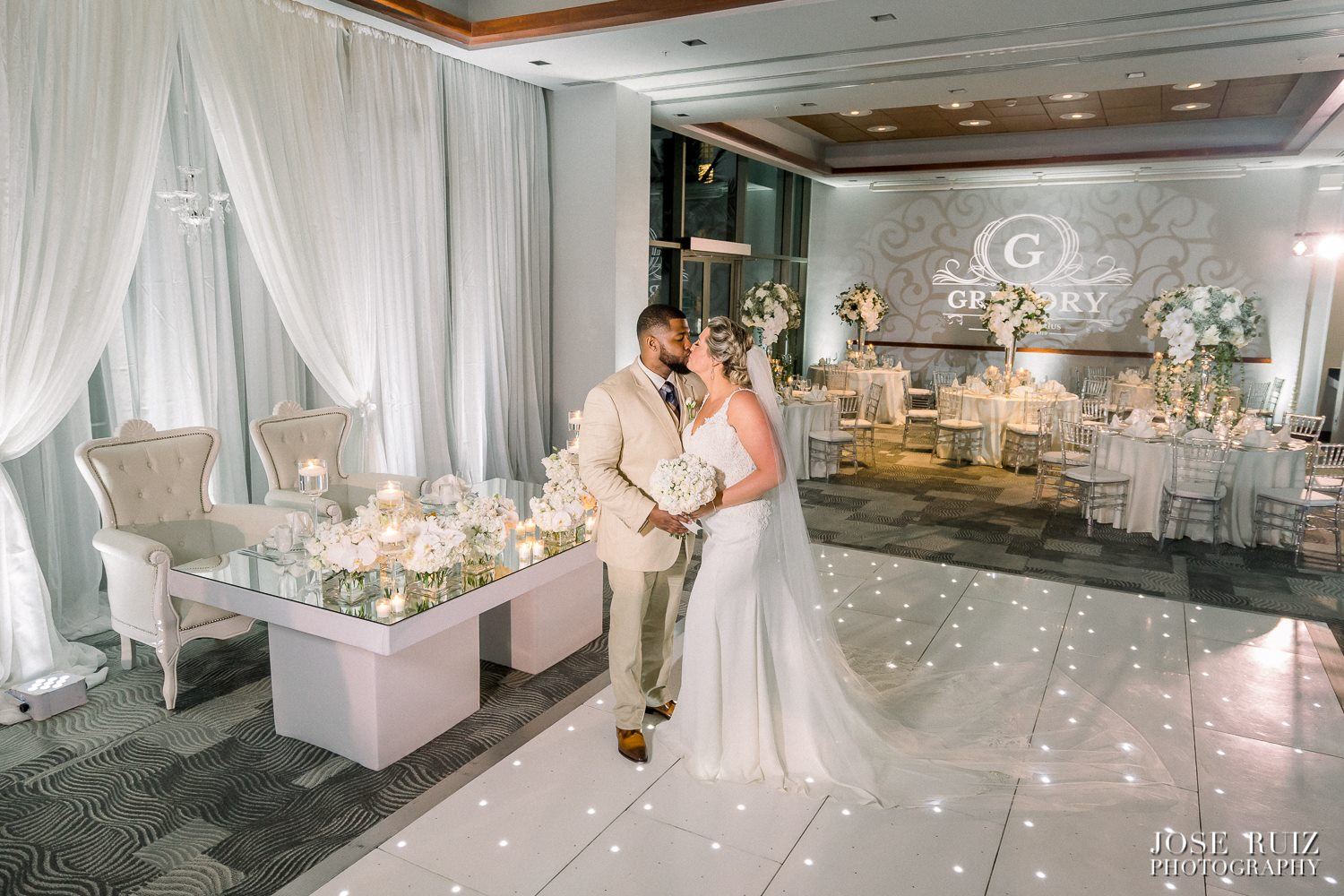 La Concha Renaissance San Juan Resort - 4