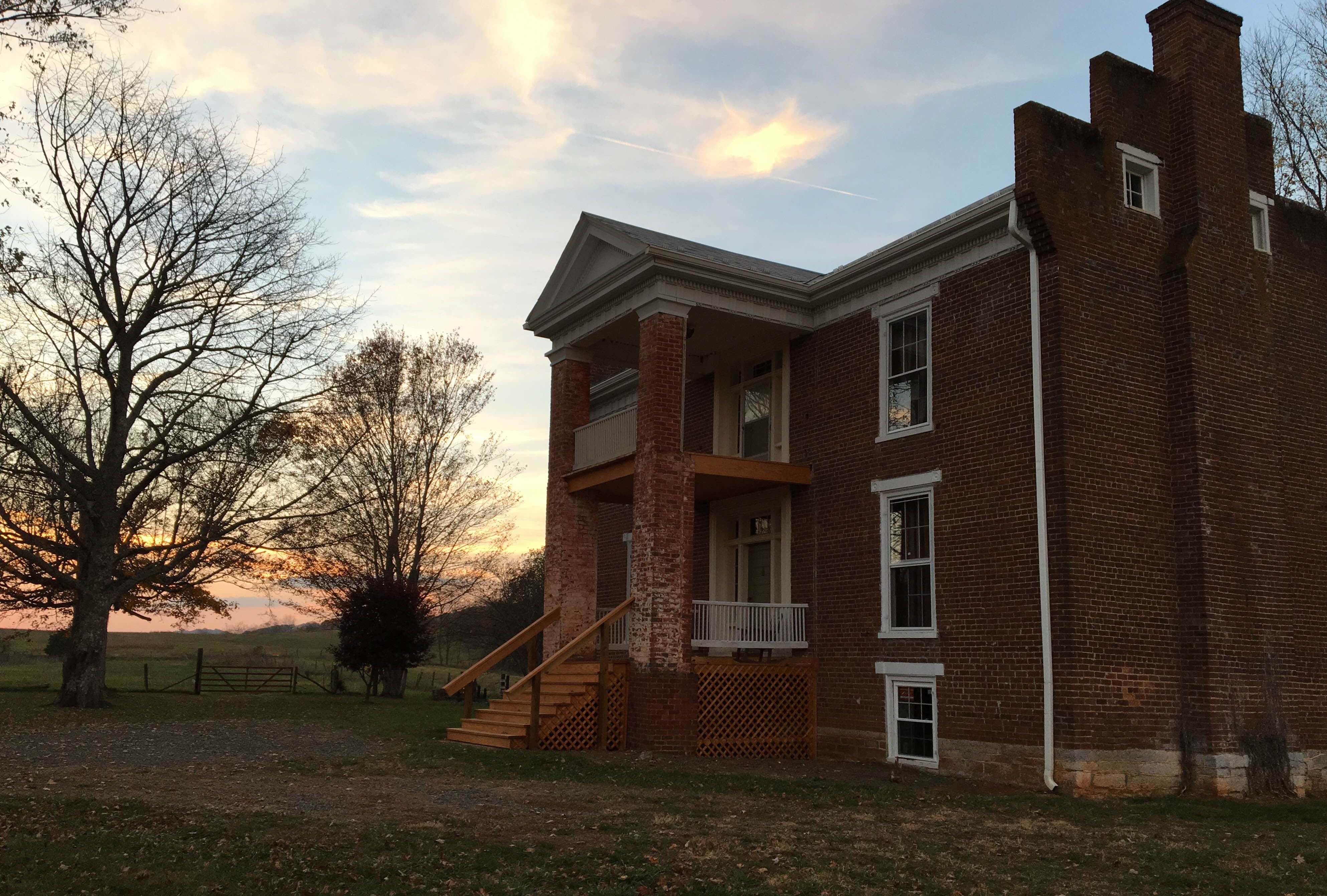 Locust Hill Manor - 2