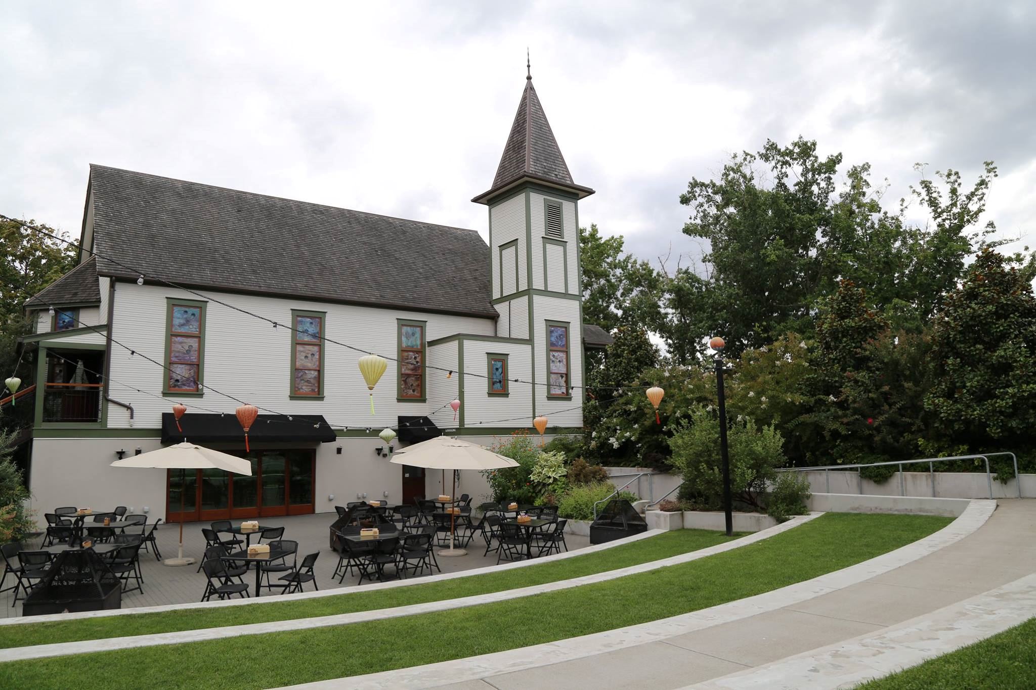 McMenamins Old Church & Pub - 2