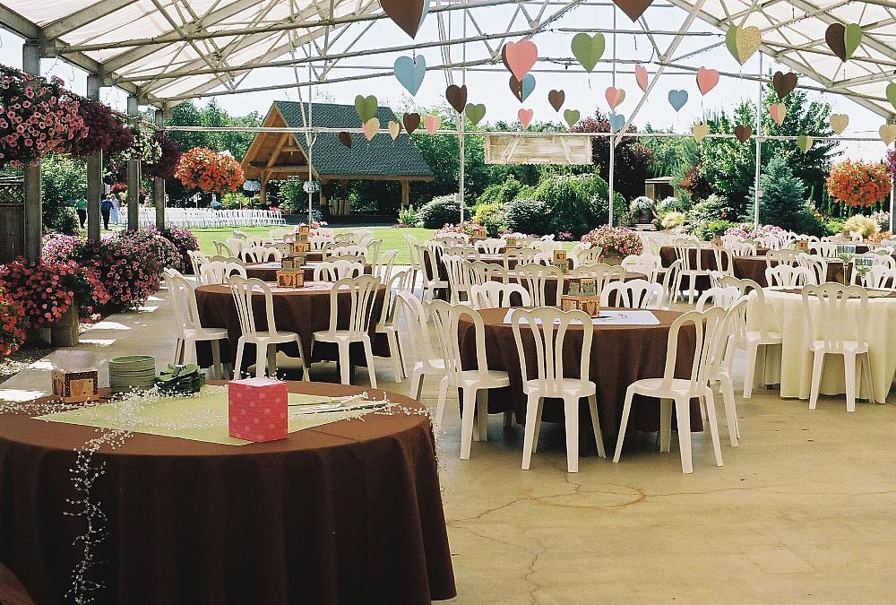 Log House Garden at Willow Lake - 5