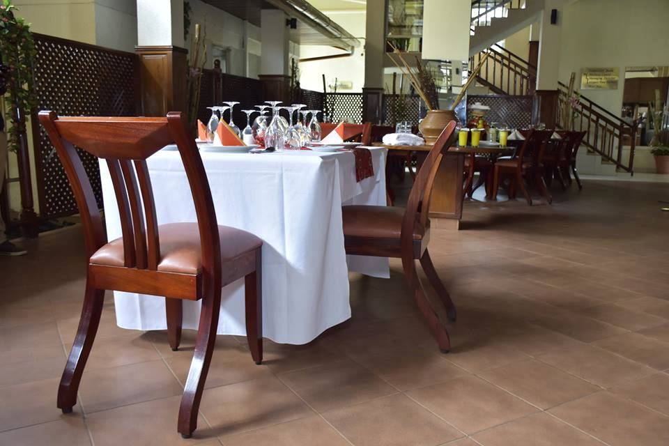 Airport View Hotel - 4