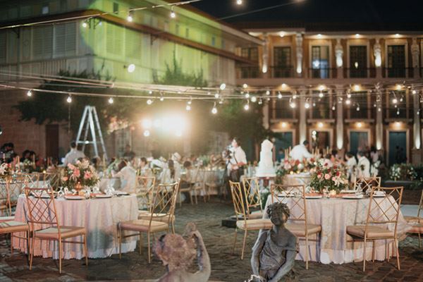 wedding at las casas filipinas de acuzar