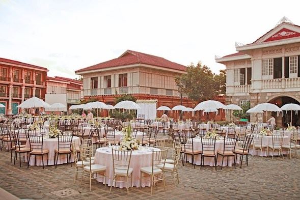 wedding at las casas filipinas de acuzar