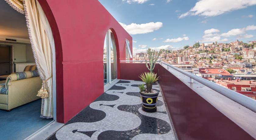 L'Hotel Colbert Spa and Casino - 2