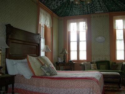 1847 Blake House Inn Bed and Breakfast - 4