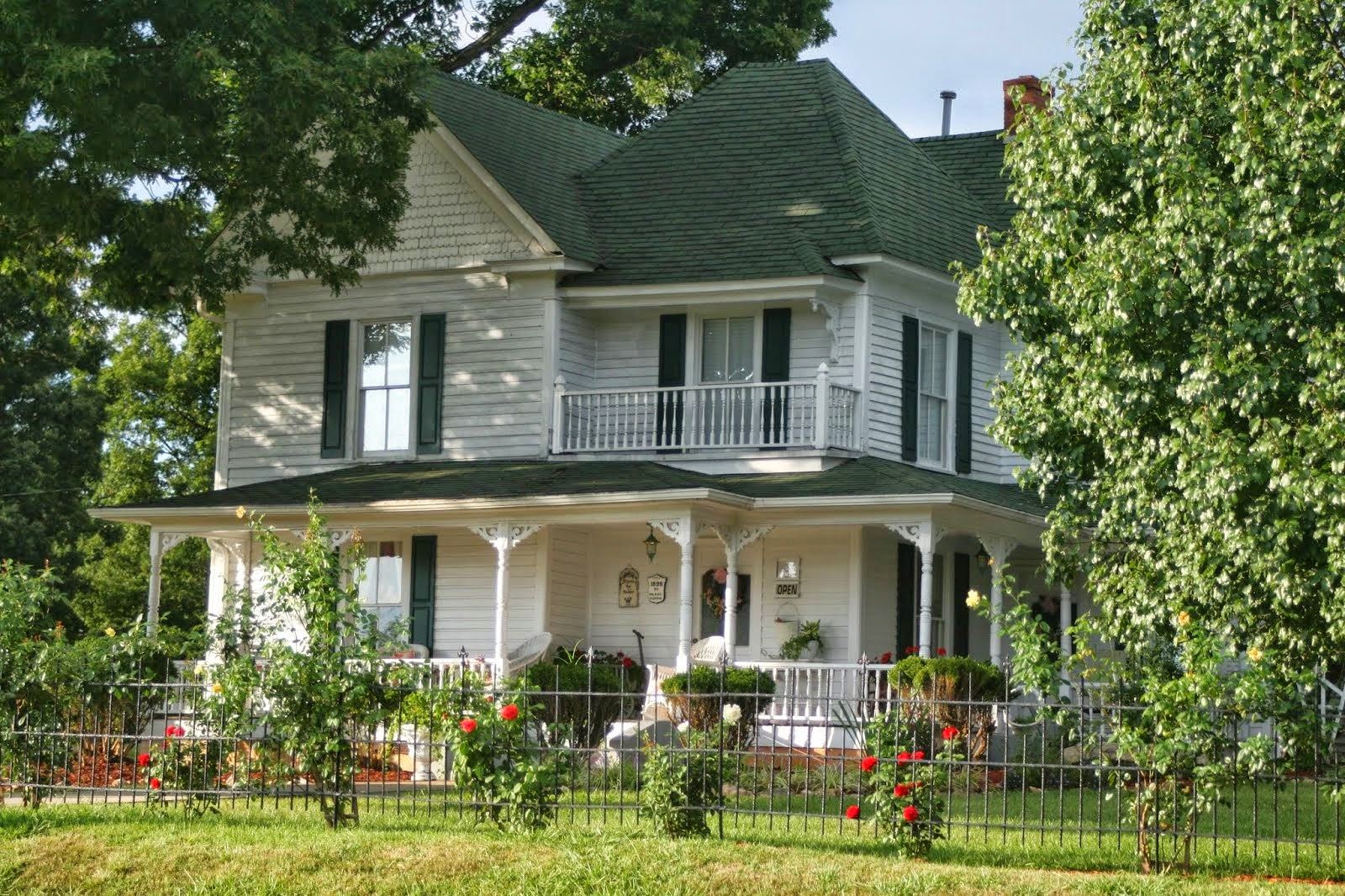 Vintage Rose Wedding Estate - 1