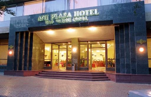 Ani Plaza Hotel - 1