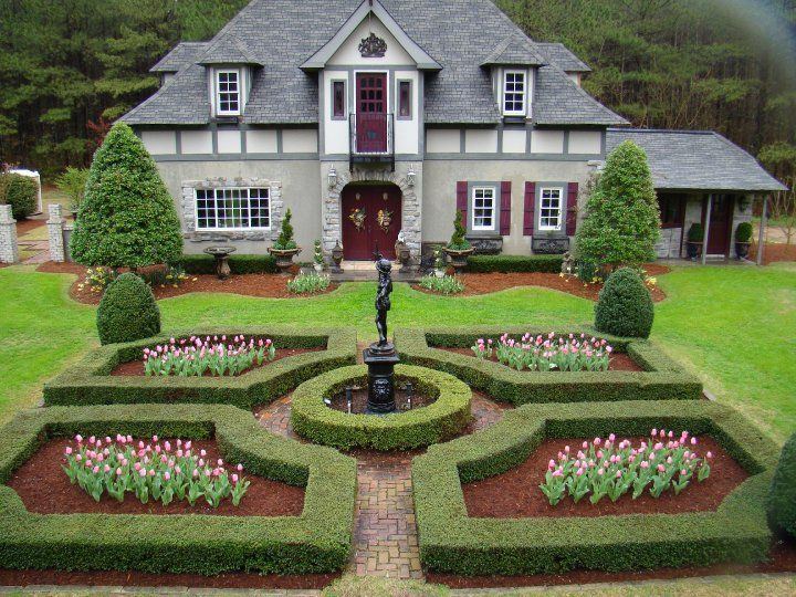 The Residence and Gardens of Fox Hollow - 1