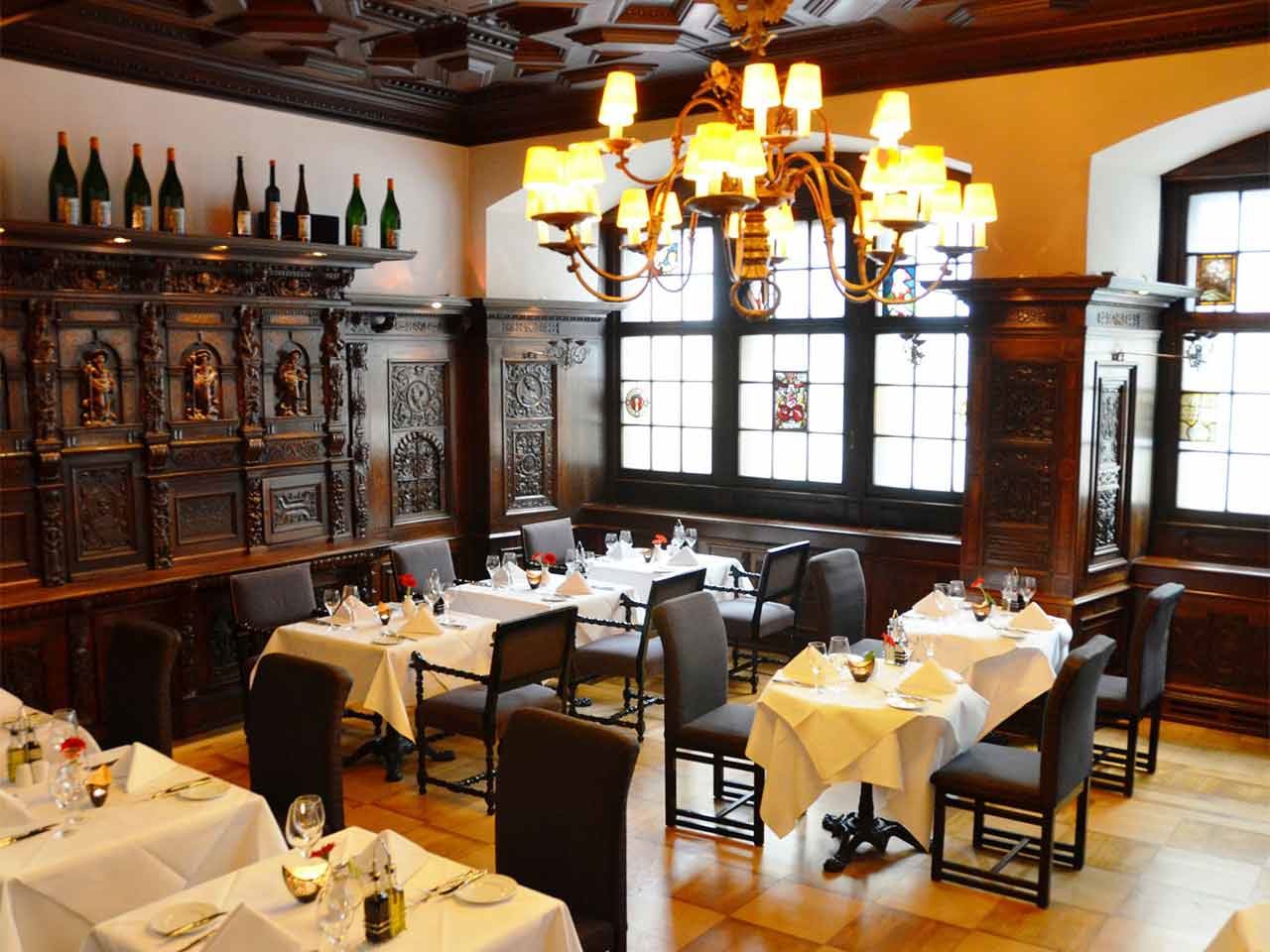 Radisson Blu Schwarzer Bock Hotel - 4