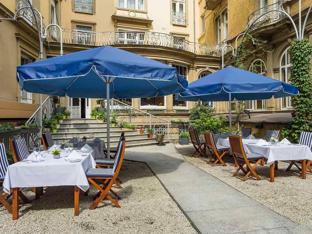 Radisson Blu Schwarzer Bock Hotel - 5