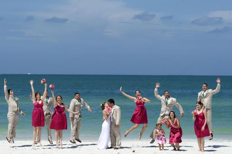 Grand Plaza Beachfront Hotel - 4