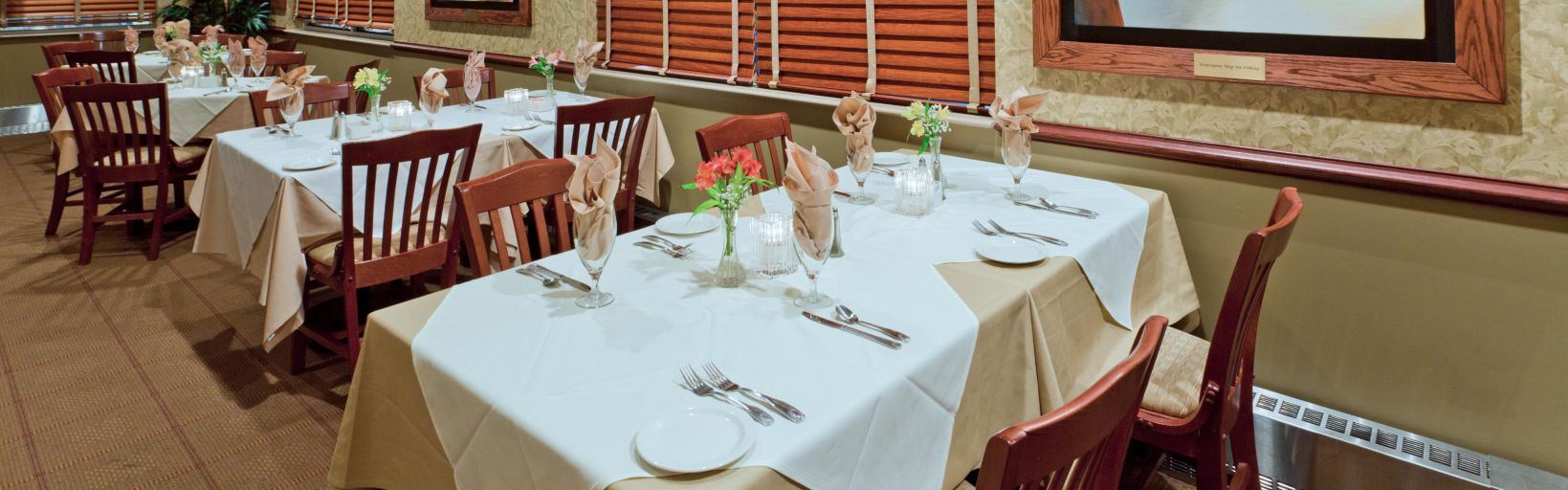 Holiday Inn Hotel and Suites,  Ocean - 5