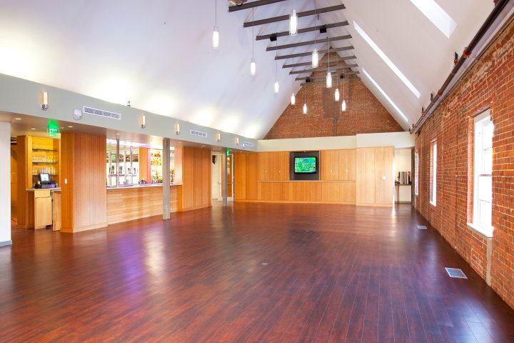 The Great Room at Top of the Hill - 3