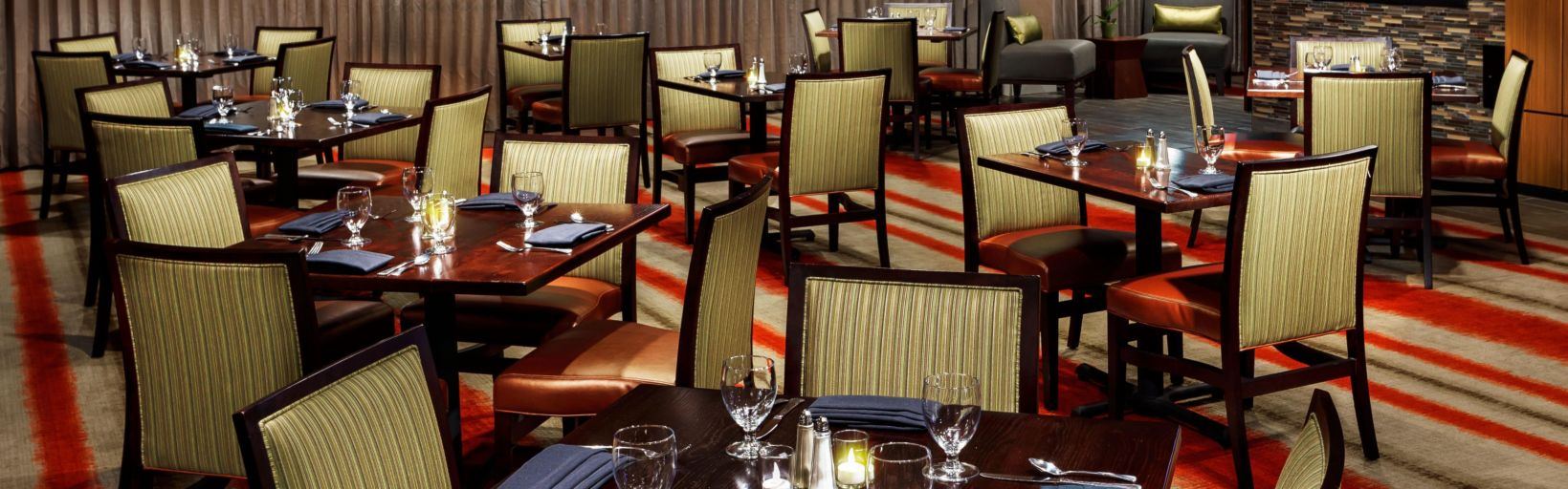 Holiday Inn Charlotte University - 1