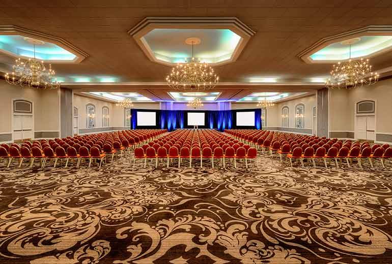 Le Meridien Charlotte/Sheraton Charlotte Hotel - 3