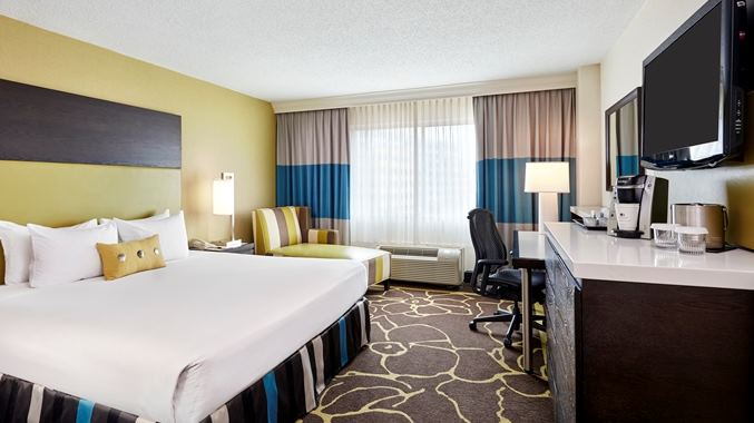 Double Tree by Hilton Hotel Charlotte - 5