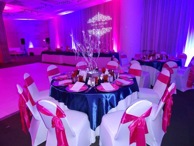 The Pads at The Aloft Hotel - 7