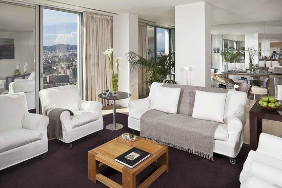 The Level at Melia Barcelona Sky - 6