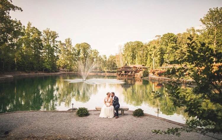 Rocky's Lake Estate - 1