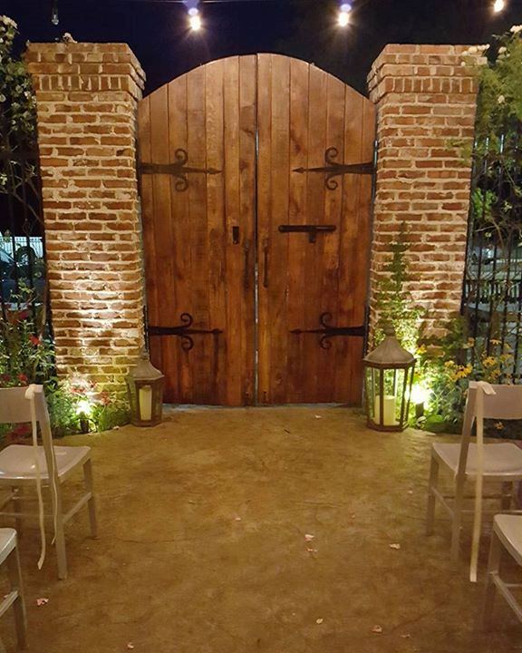 The French Market and Tavern - 3