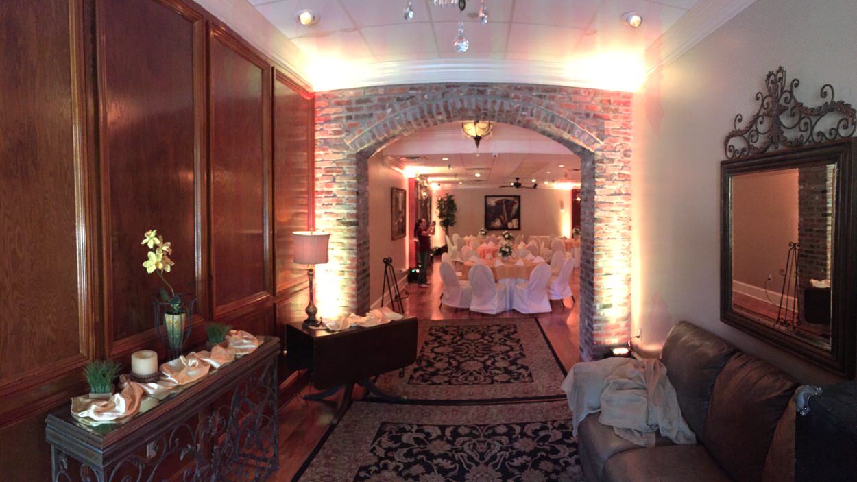 Oak Lodge Reception and Conference Center - 4