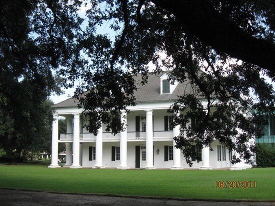 Paul and Lulu Hillard University Art Museum - 1