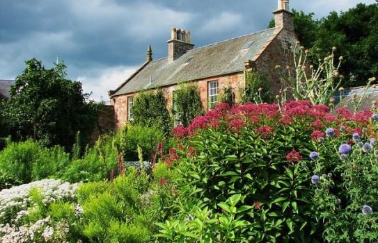 Priorwood Garden - 3