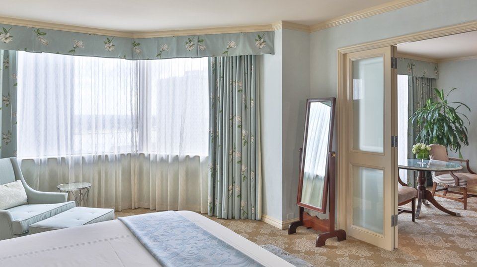 Windsor Court Hotel - 6