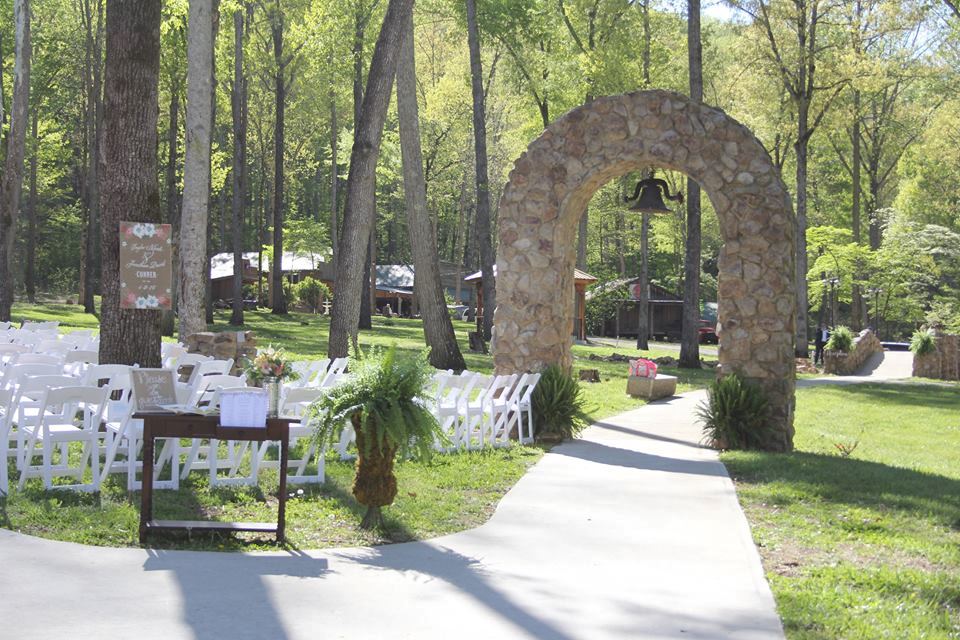 Lazy G Wedding Chapel and Cabin Rentals - 5