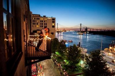 Vic's on the River - 1