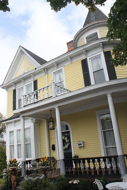 Stanley House Mansion - 4