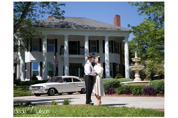 Victoria Belle Mansion and Historic White Barn - 3